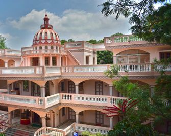 Jains Royal Palace Resorts - Yelagiri - Building