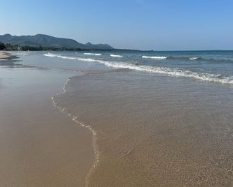 Phoenix Room - Pathio - Playa