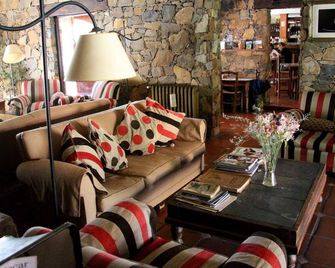 Hosteria Casagrande - Tandil - Sala de estar