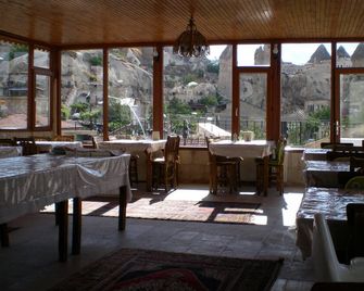 Nature Park Cave Hotel - גורמה - מסעדה