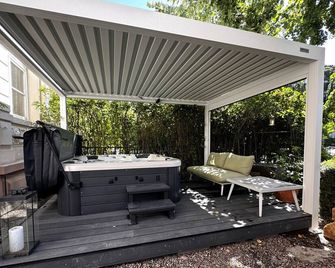 Historical Luxury Homes - Stadtvilla mit Jacuzzi und Garten - Friburgo in Brisgovia - Patio