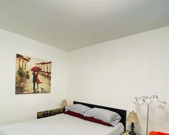 1 bedroom 1 bathroom parking private entrance safe in Arcadia CA, pet friendly. - Arcadia - Bedroom