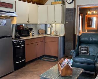 Cozy One Bedroom Hideaway Resort Cabin #6 - Chippewa Falls - Kitchen