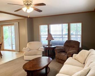 Lakefront Living on Buchanan Lake - Ottertail - Sala de estar