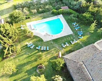 La Tenuta Del Giglio - Tavullia - Piscina