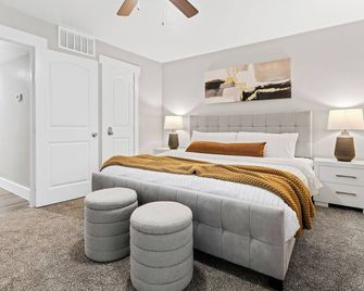 Prime Arlington, Att/Globe Stadium, Six Flags, World Cup, Free Parking Location - Arlington - Bedroom