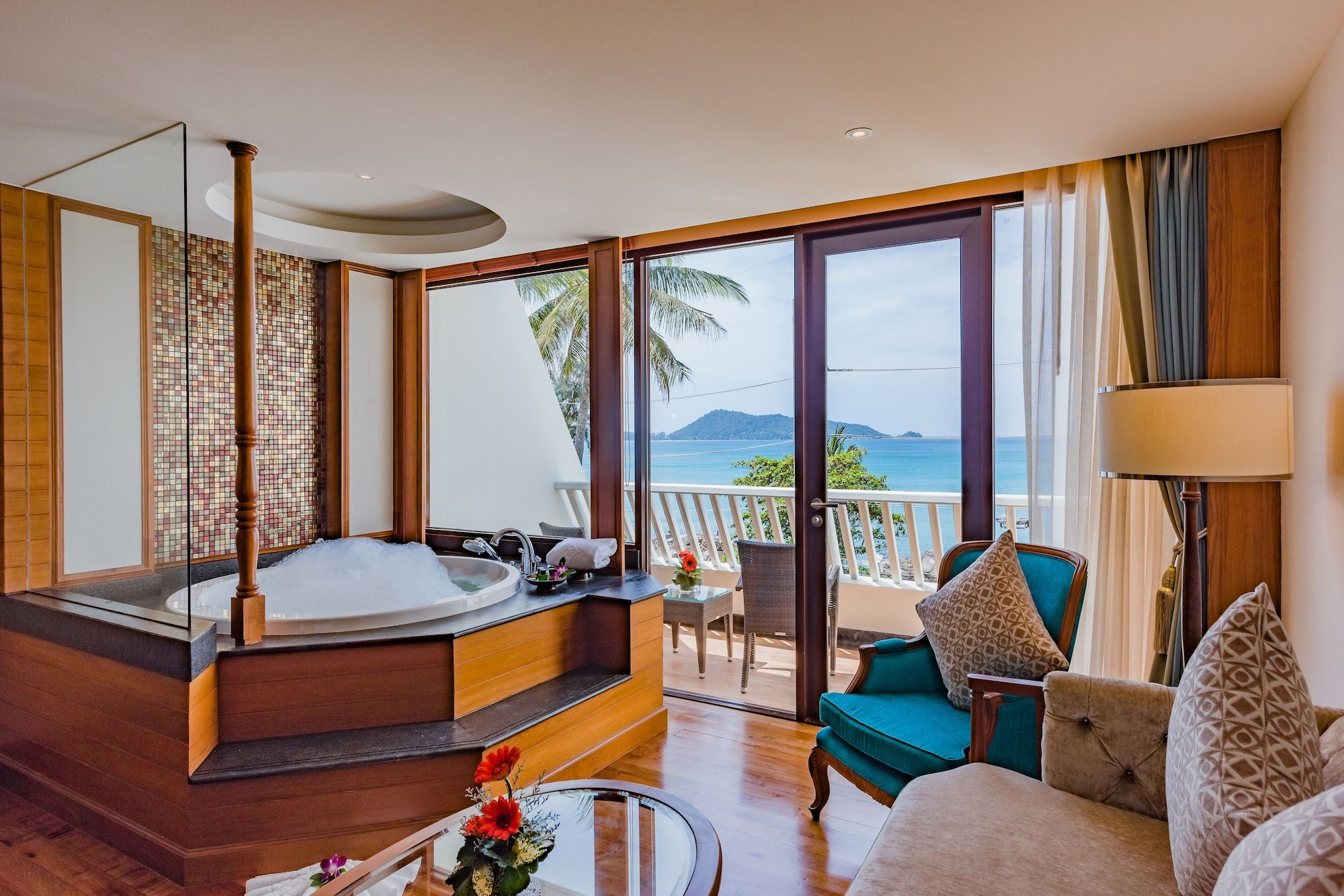 Diamond Cliff Resort & Spa, Patong Beach - Patong