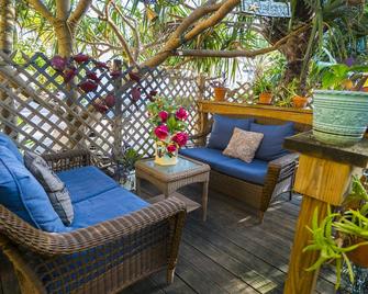 Ocean Inn - הוליווד - פטיו