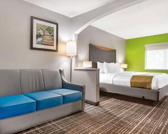 Quality Inn & Suites Birmingham - Highway 280 - Birmingham - Bedroom