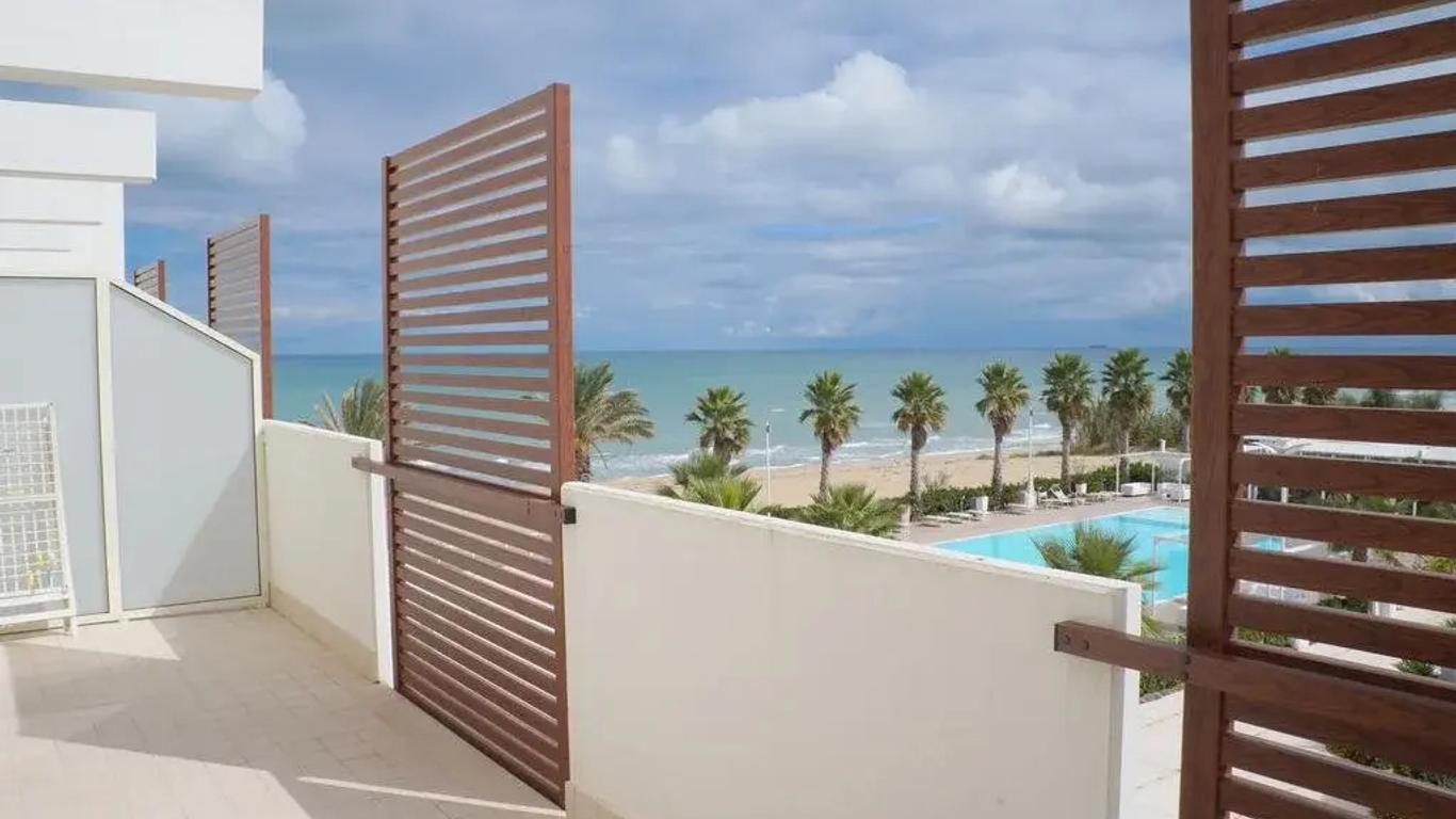 Martur Resort