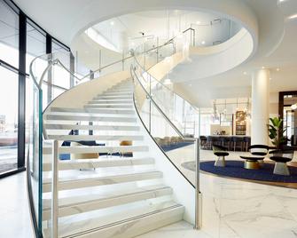 Courtyard by Marriott Montreal Midtown - Montreal - Lobby