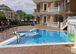 Antorini Apartments - Sveti Vlas - Pool