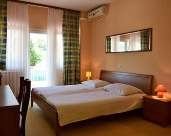 Bed and Breakfast Restaurant DP - Duga Resa - Bedroom