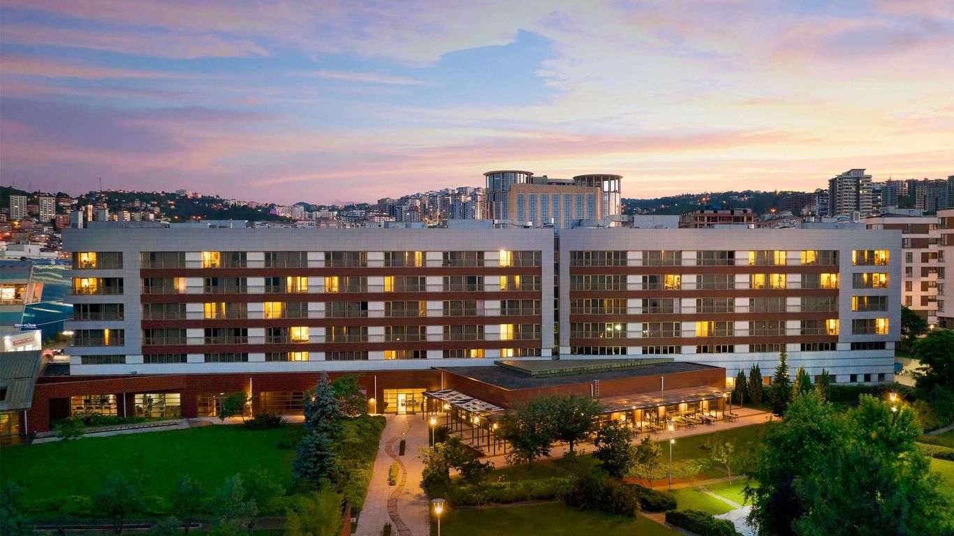 特拉比松諾富特酒店 - 約姆拉