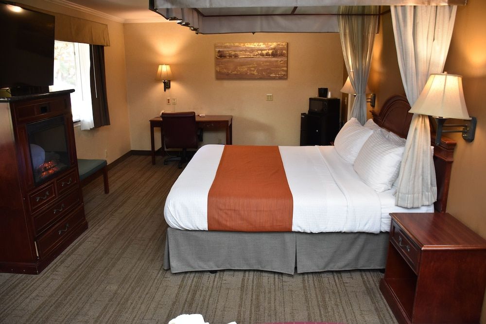 Dynasty Suites Redlands - Redlands - Bedroom