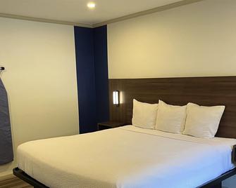 Travelodge By Wyndham Bainbridge - Bainbridge - Спальня