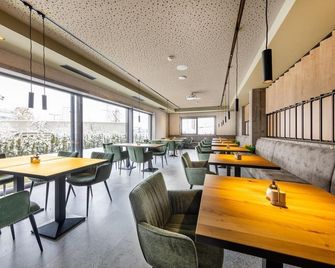 People's Hotel - Kaprun - Restauracja