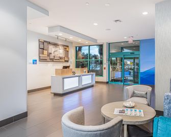 Holiday Inn Express Pensacola Beach By IHG - Pensacola Beach - Receptie