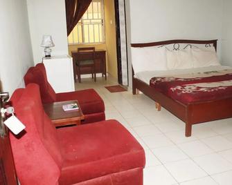 Kenfeli International Palmbeach Hotel - Kaduna - Habitación