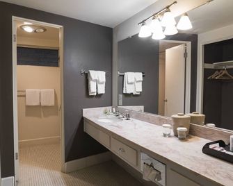Orange Tree Inn - Santa Barbara - Bathroom