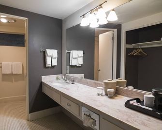 Orange Tree Inn - Santa Barbara - Bathroom