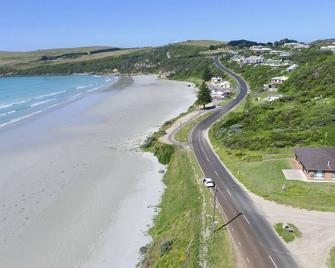 Surfside Lodge on the beach - Cape Bridgewater - Beach