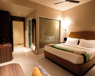 Hotel Golden Tulipz - Mumbai - Bedroom