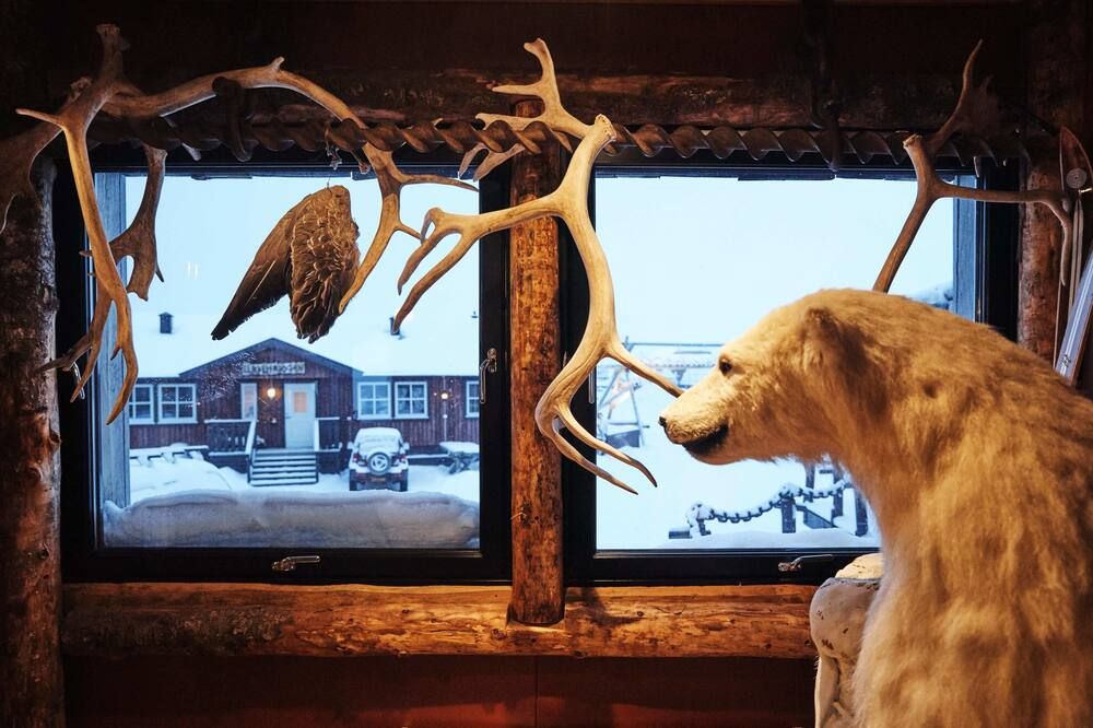 Mary-Ann's Polarrigg - Longyearbyen