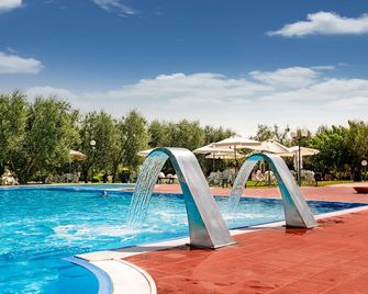 Giardino Degli Ulivi Resort Masseria - Margherita di Savoia - Piscina