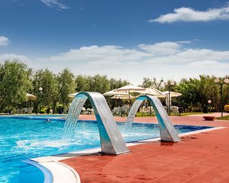 Giardino Degli Ulivi Resort Masseria - Margherita di Savoia - Piscina