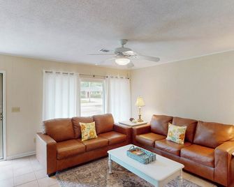 Reflection 3 Bedroom Home - Jekyll Island - Wohnzimmer