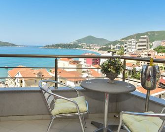 Hotel La mer - Budva - Balkon