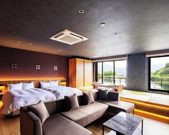Urari Takeo Garden Terrace Spa Resorts - Takeo - Chambre