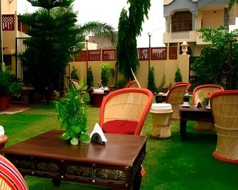 Mandela Guest House - Jaipur - Patio