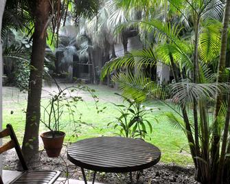 Grand Hotel - Amritsar - Patio