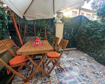 La Maga Mare & Parking - Viareggio - Patio