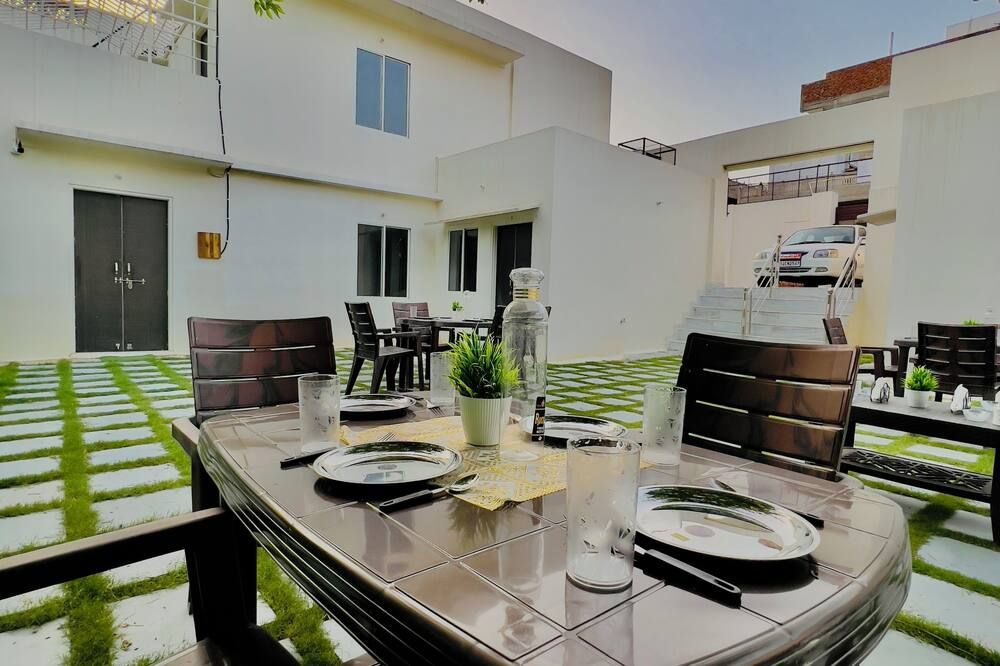 Hostel ivory - ג'איפור - פטיו