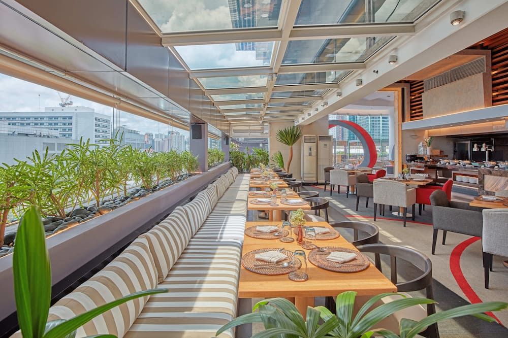 إف 1 هوتل مانيلا - تاغويغ - مطعم