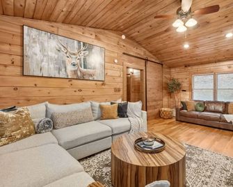 Kingston Cabin 30 mins from Downtown Nashville - Kingston Springs - Sala de estar
