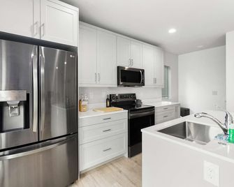 Isla's sweet suite - Micro Studio - 91Walkscore - Seattle - Kitchen