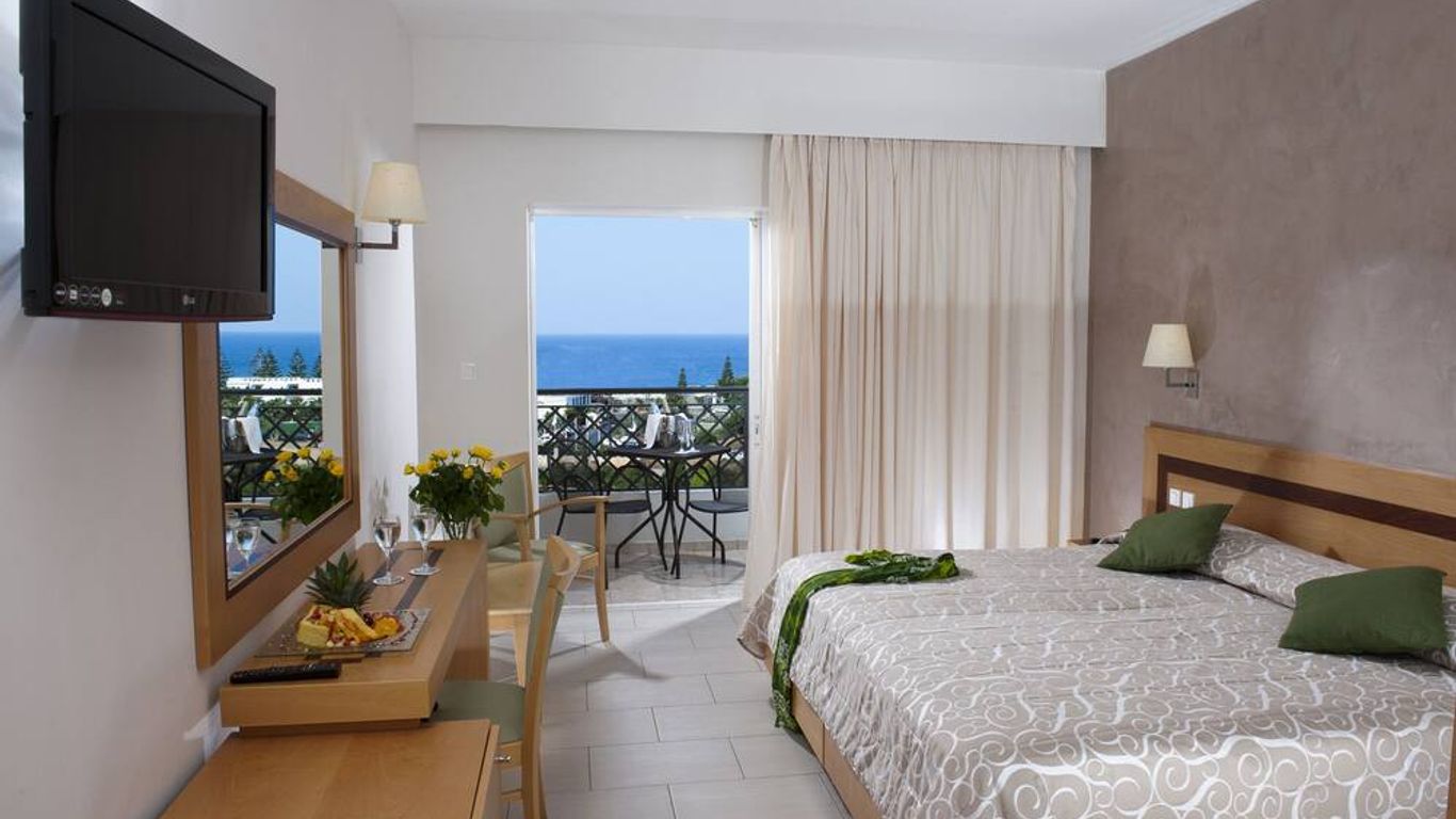 格蘭德飯店假日渡假村