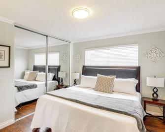 Peaceful Poway Vacation Rental Near Shops and Dining - Poway - Slaapkamer