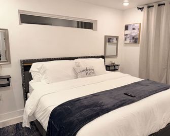 Luxury Modern King Bed 70 Tv Downtown Dallas - Dallas