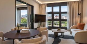 Hotel Melia Bilbao - Bilbao - Yatak Odası