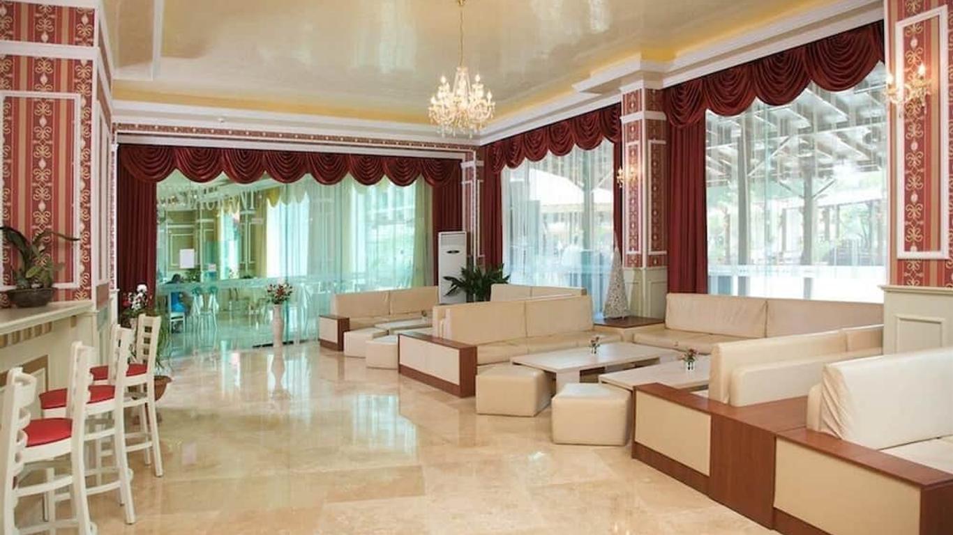 Mena Palace Hotel