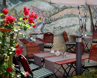 Stadt Nürnberg Landhotel Und Gasthof - Ahlsdorf - Patio