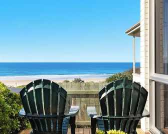 Spindrift Lowerdeck Beach Front Location! Wifi+++ - Yamba - Balcony