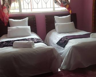 Kaswanga Farm Holiday Home - Chisamba - Habitación