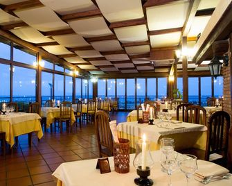 'A Nuciara Park Hotel & Spa - Furci Siculo - Restaurace