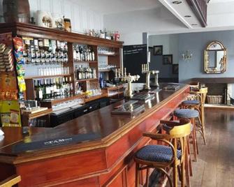 Blue Bell Hotel - Belford - Бар